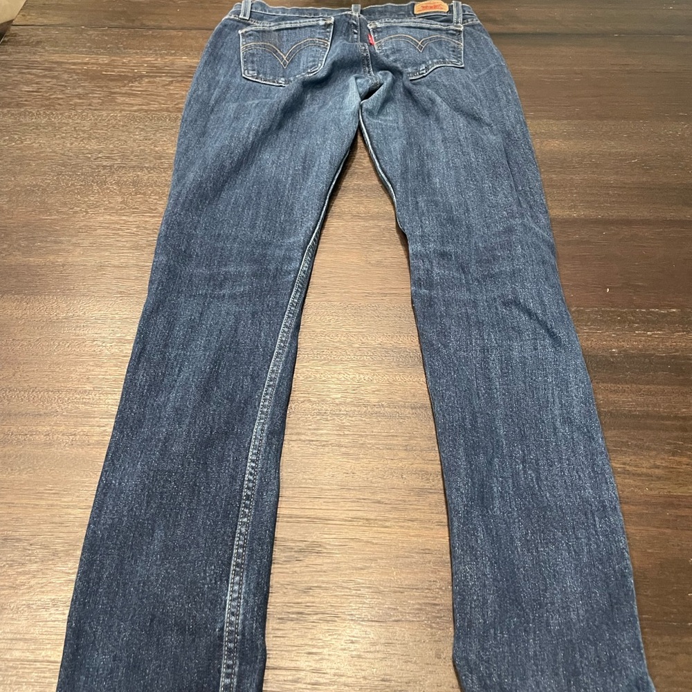 Classic Blue Women's Levi Jeans - Picture 2 of 5